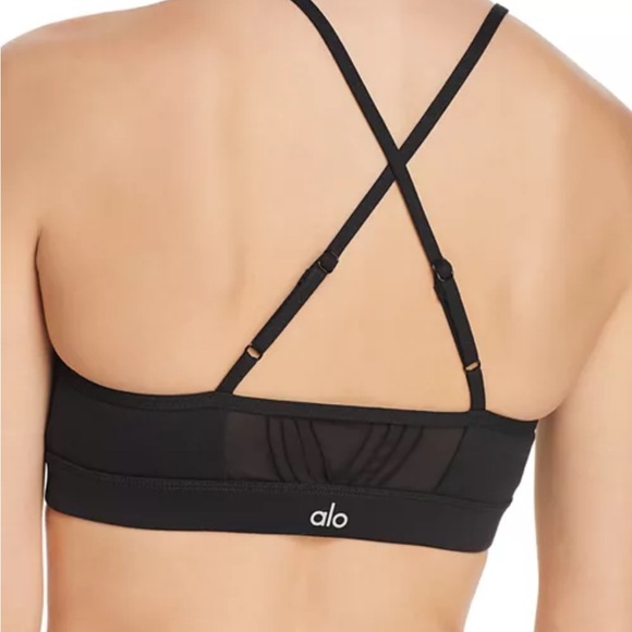 Alo Yoga Ultimate Bra - Picture 2 of 4